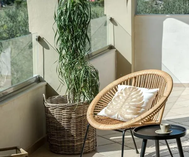 Diogia Luxury Apartment- Comfort & Elegance, By Zantewize *