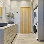 Diogia Luxury Apartment- Comfort & Elegance, By Zantewize * Vanáto
