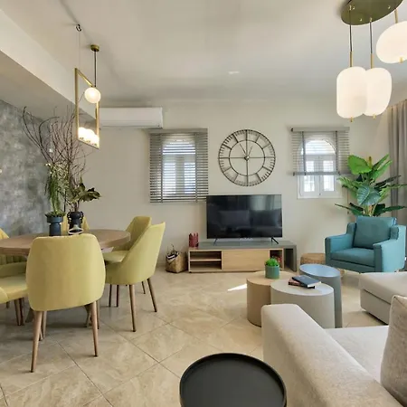 Diogia Luxury Apartment- Comfort & Elegance, By Zantewize Apartamento Vanato